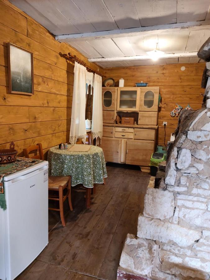 Agroturystyka LipoweWzgórze domek Antek Tereszpol Exterior foto