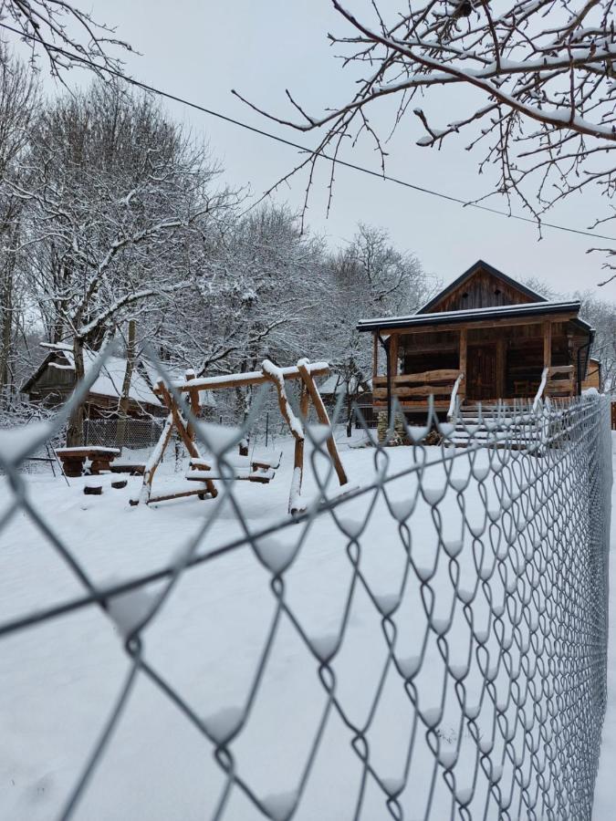 Agroturystyka LipoweWzgórze domek Antek Tereszpol Exterior foto