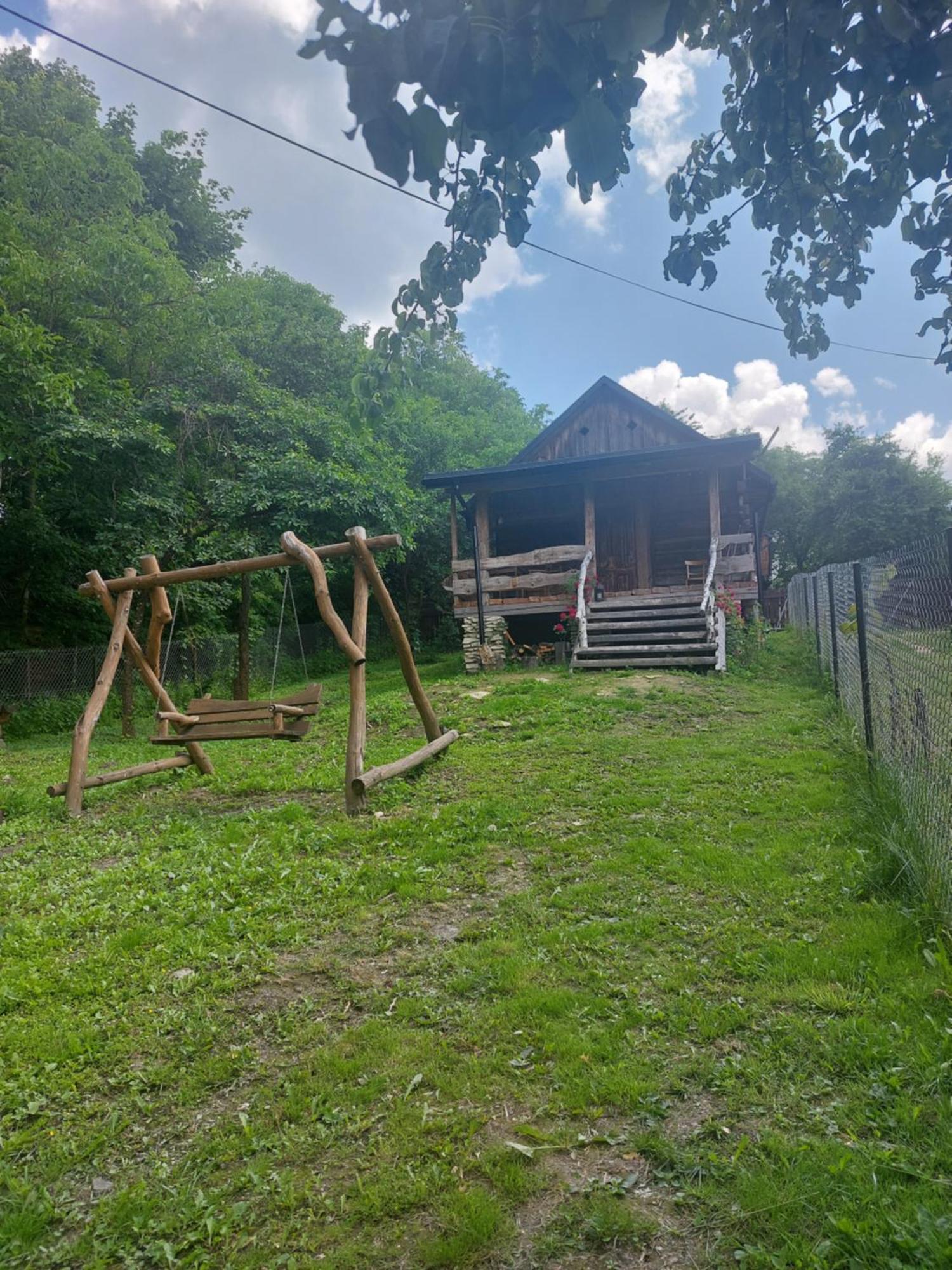 Agroturystyka LipoweWzgórze domek Antek Tereszpol Exterior foto